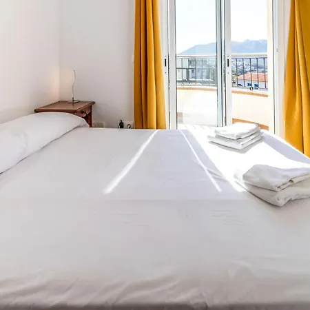 Sant Genis 192 Atico Con Terraza Y Vistas *
