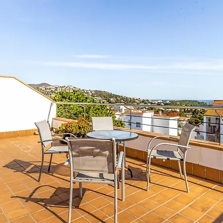 Apartment Sant Genis 192 Atico Con Terraza Y Vistas Llanca